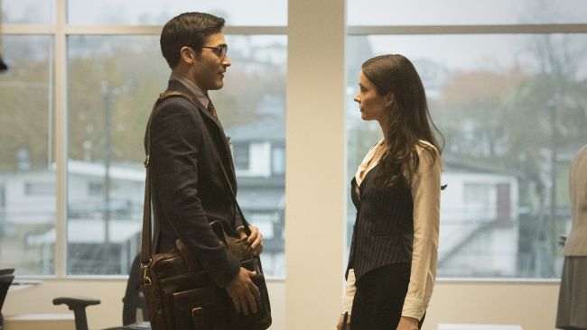 Superman & Lois, ensitunnelmat