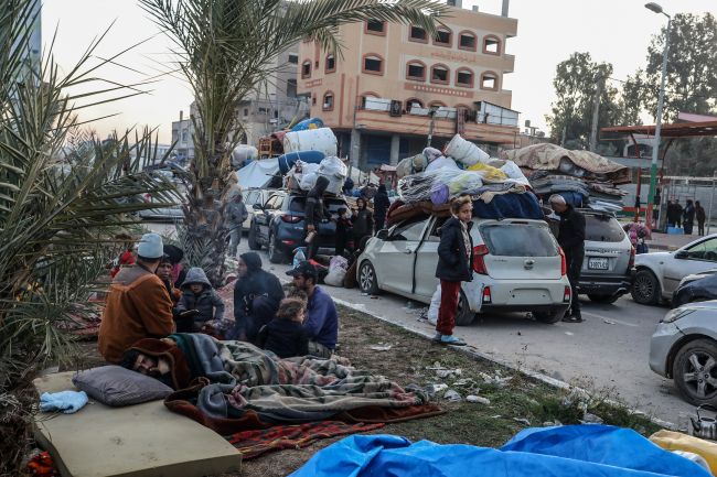 Israelin joukot aloittavat vetäytymisen Gazan keskeisestä käytävästä osana tulitaukosopimusta