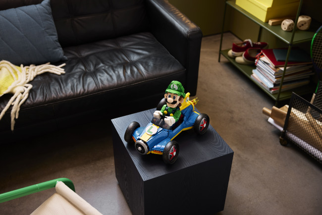 Luigi saa Lego Mario Kart -käsittelyn Mach 8 -sarjalla
