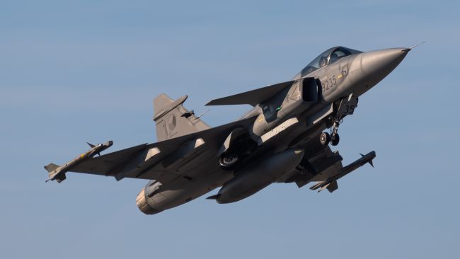 Tšekki harkitsee Gripenin vuokrasopimuksen jatkamista ennen F-35:n saapumista