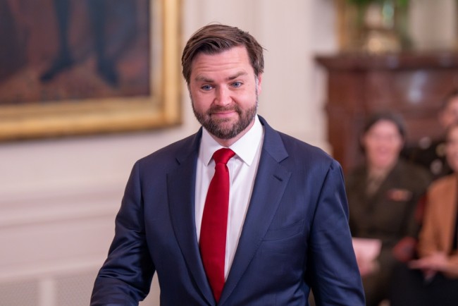 Vance varoittaa, että Yhdysvallat on "menossa shutdowniin" tapaamisen jälkeen demokraattien kanssa