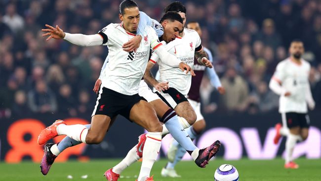 Liverpool menettää mahdollisuuden voittaa Valioliigan mestaruus, ja se jättää Slotin huolestuneeksi