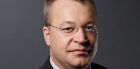 media/67/stephenelopkan_986744t.jpg