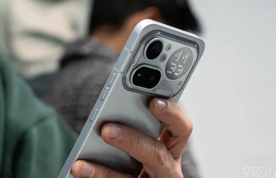 Nothingin toimitusjohtaja ennustaa sovellusten loppua - tekoäly ottaa ohjat käsiinsä