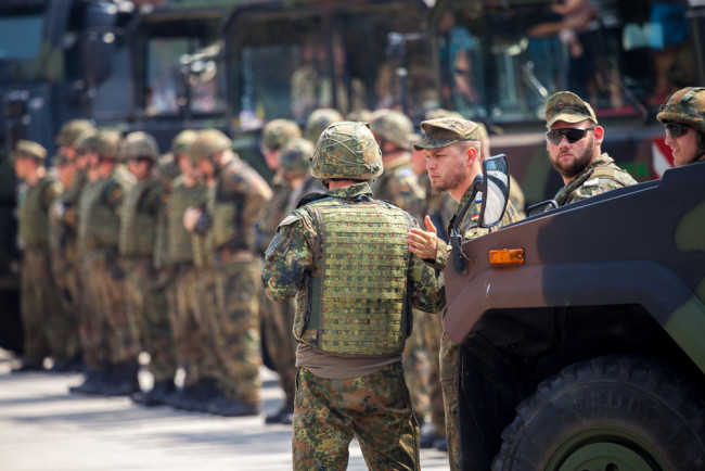 Ukrainalaiset kouluttajat auttavat Saksan armeijaa valmistautumaan mahdolliseen Venäjän uhkaan