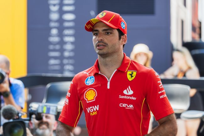 Carlos Sainz uskoo, että Las Vegas "on velkaa Ferrarille" viime vuoden epäoikeudenmukaisen rangaistuksen jälkeen
