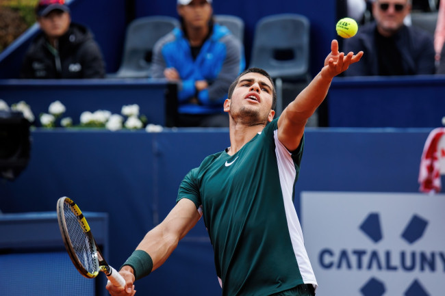 Carlos Alcaraz voi vallata maailmanlistan ykkösen tällä viikolla Barcelonassa.