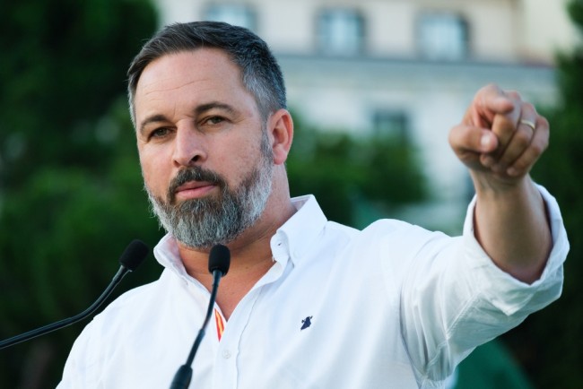 Espanjan Extremaduran vaaleissa korostuu äärioikeiston kasvava vaikutusvalta, mikä lisää Pedro Sánchezin painetta