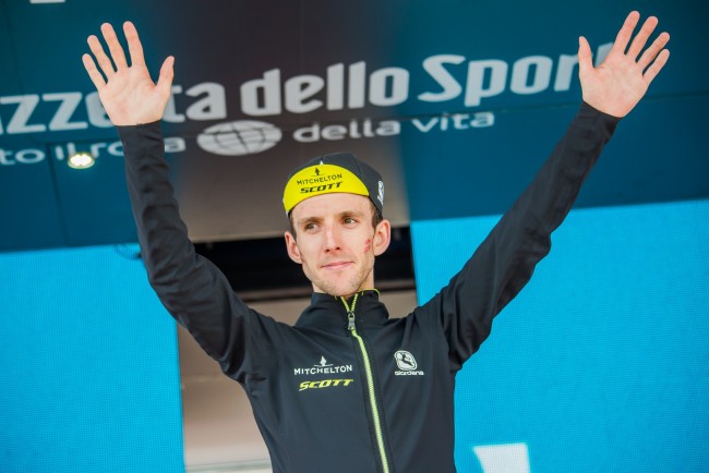 Simon Yates, Giro d'Italian voittaja 2025, ilmoittaa yllättäen jäävänsä eläkkeelle