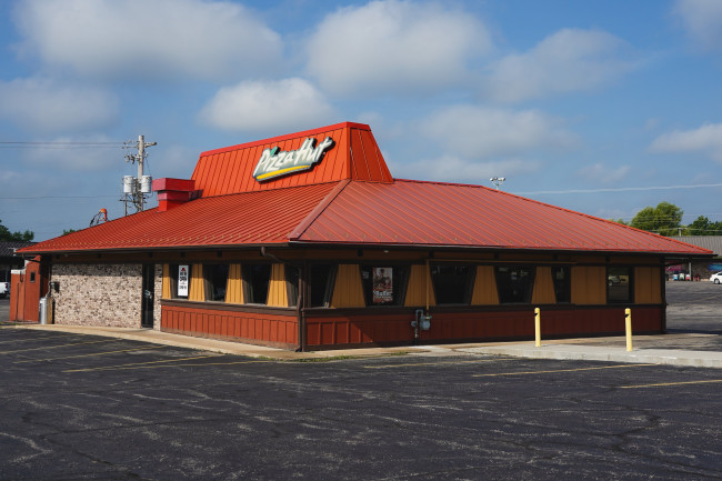 Pizza Hut on myyty uusille omistajille 2,7 miljardilla dollarilla