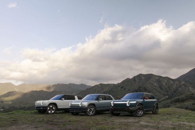 Rivian vetää takaisin takaisin 20 000 autoa jousitusvirheen vuoksi