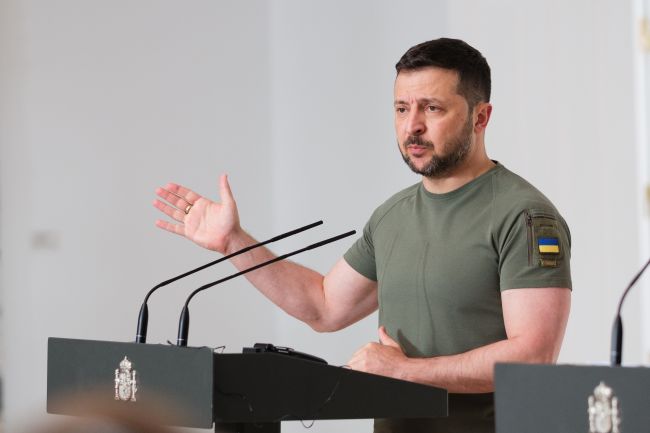 Zelensky vakuuttaa voivansa palauttaa suhteet Yhdysvaltoihin