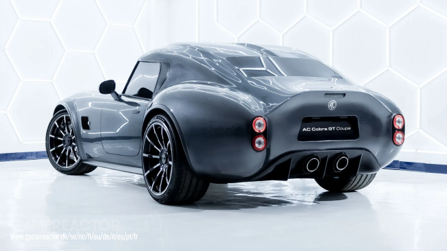 Nostalginen ja villi AC Cobra GT Coupe paljastui