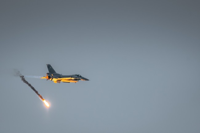 Puola varoittaa Putinia käyttämästä ilmatilaansa matkalla Unkariin