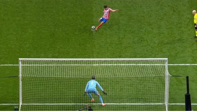 Miksi Julián Álvarezin rangaistuspotkumaali Real Madridia vastaan hylättiin?
