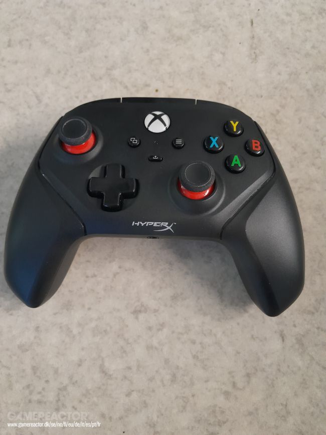 HyperX Clutch Gladiate Wired Controller For Xbox on hintaansa nähden hyvä