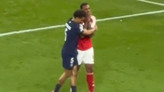 Marquinhos kertoo, mitä hän sanoi Gabriel Magalhãesille, joka missasi viimeisen rangaistuksen PSG-Arsenal-finaalissa