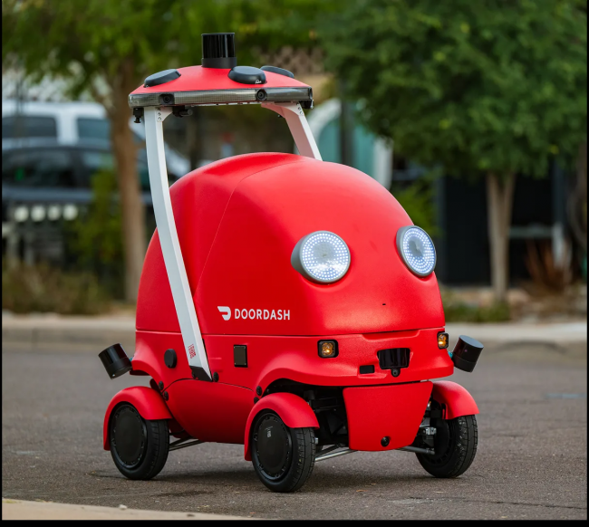 DoorDash esittelee ihastuttavan autonomisen robotin, joka toimittaa tavarasi perille