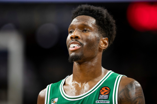 Panathinaikos hankkii amerikkalaistähti Nigel Hayes-Davisin, Euroliigan kolmanneksi parhaiten palkatun pelaajan