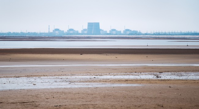 Zelensky varoittaa "uhasta kaikille" Zaporizhzhian ydinvoimalan sähkökatkoksen jälkeen