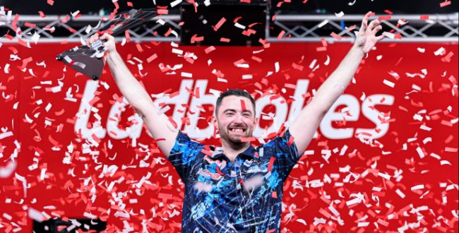 Nuori dartsin supertähti Luke Littler hävisi Luke Humphriesille, maailman ykköselle