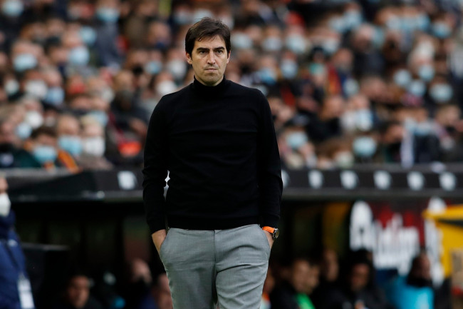 Andoni Iraola päättää lähteä Bournemouthista kolmen ennätyksellisen vuoden jälkeen