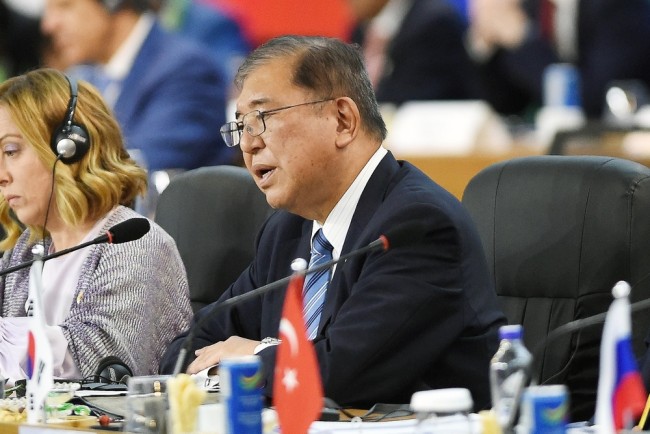 Japanin pääministeri eroaa