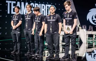 Esports World Cup: Dota 2 finaalin 4 pelaajaa on lukittu