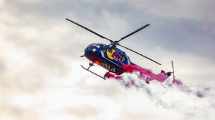 Stratosfääristä hypännyt Felix Baumgartner kuoli varjoliidinonnettomuudessa