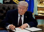 Trump sanoo Yhdysvaltojen harkitsevan vahvasti Natosta eroamista
