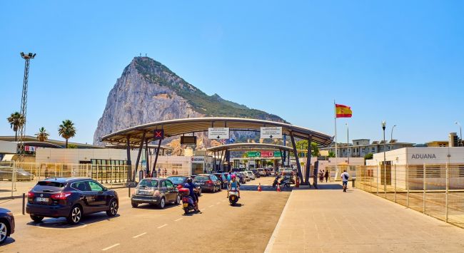 Gibraltarin aita ja raja ovat virallisesti poistuneet: 15 000 työntekijää hyötyy tästä päivittäin