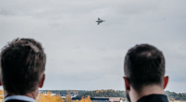 Ruotsi ja Ukraina allekirjoittivat merkittävän sopimuksen Gripen-hävittäjistä.
