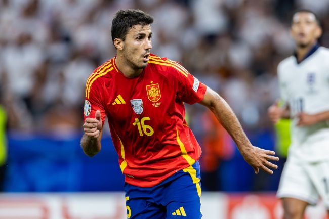 Rodri Hernández avaa ovea Real Madridiin: "Maailman parhaille seuroille ei voi sanoa ei"