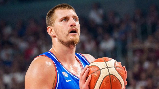 Nikola Jokić tarjoaa uuden NBA-ennätyksen jättimäisessä 56 pisteen suorituksessa Denver Nuggetsille