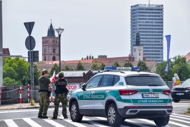 EU ottaa käyttöön digitaalisen maahantulo- ja maastapoistumisjärjestelmän rajaturvallisuuden vahvistamiseksi