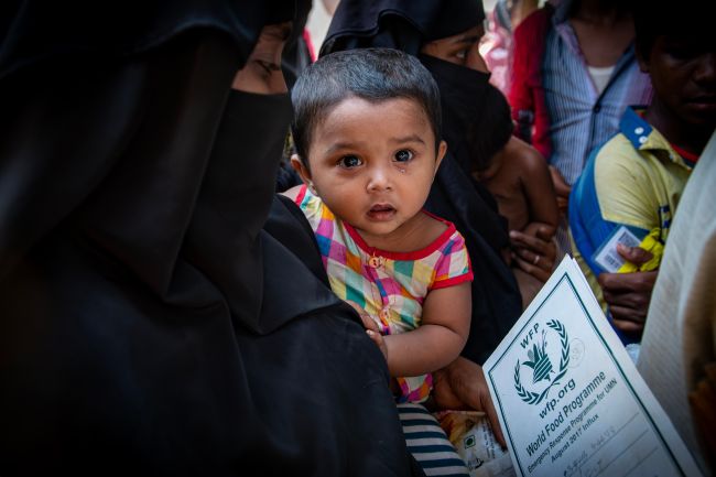 Bangladeshin rohingya-pakolaiset uhkaavan kriisin keskellä, kun avun puute uhkaa selviytymistä