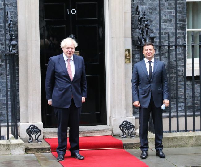 Zelenskyi kiistää väitteet, joiden mukaan Boris Johnson olisi estänyt rauhansopimuksen