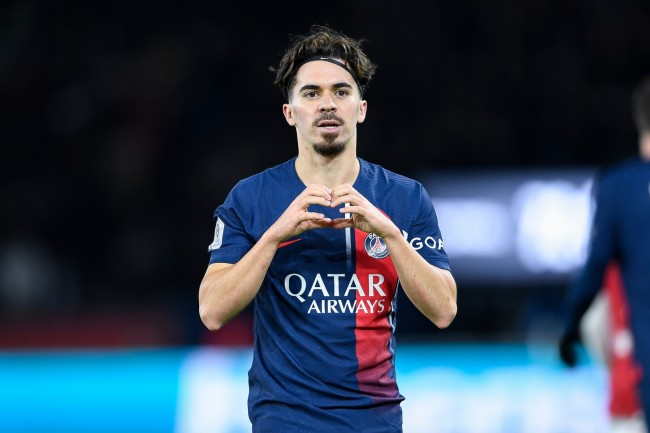 PSG:n tappio Lyonille tarkoittaa, että Ligue 1:n mestaruuskisa Lensin kanssa on yhä täysin auki