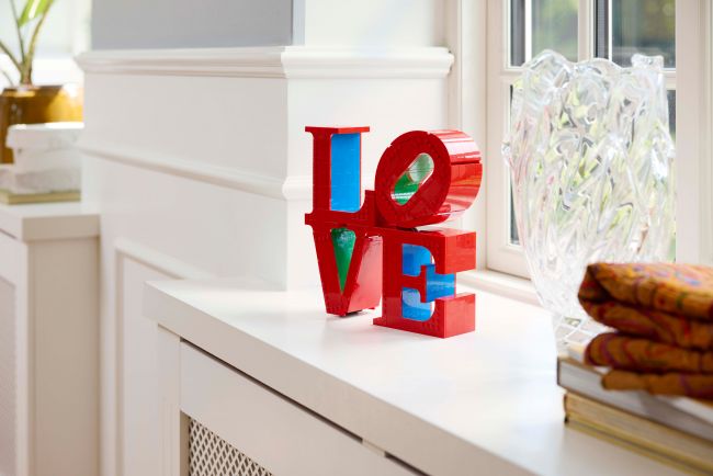 Lego Art muuttuu romanttiseksi Love-rakennussarjalla