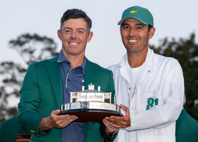 Häneltä kesti 11 vuotta, mutta Rory McIlroy on tehnyt golfin historiaa eeppisessä finaalissa Augustassa