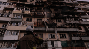 Ainakin 3 kuollut ja 26 loukkaantunut lennokki- ja ohjusiskusta Kiovaan