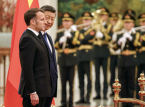 Macron kehottaa Xit&auml; auttamaan Ukrainan sodan lopettamisessa
