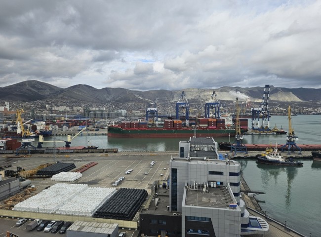 Ukrainalaiset lennokit hyökkäävät Novorossijskin Mustanmeren satamaan