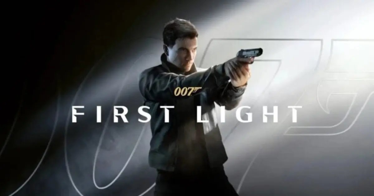 007 First Light -videopelin mainoskuva, jossa mies pitelee käsiasetta.
